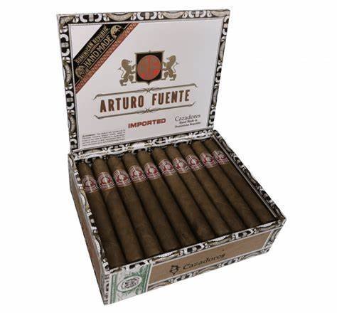 Arturo Fuente Especiales Cazadores 6 × 50 (30)